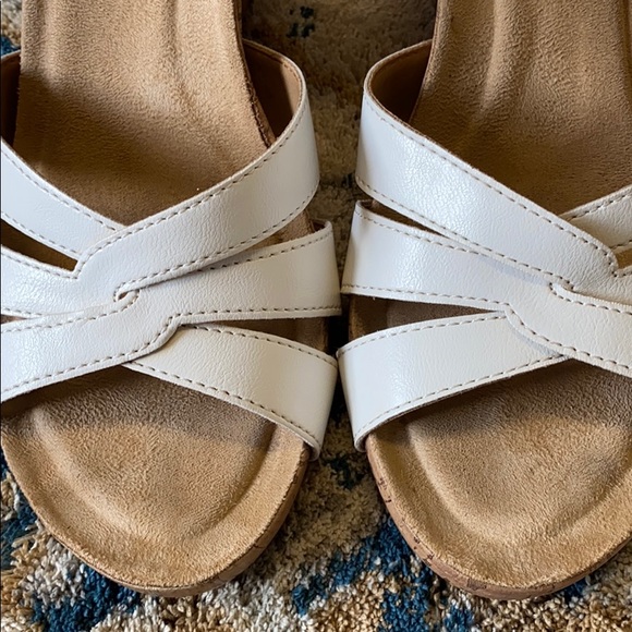 White Cork Heel Wedges - Picture 5 of 7